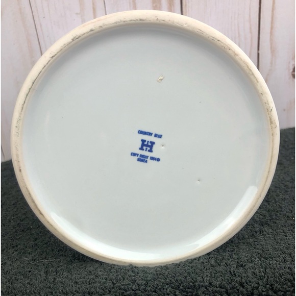 Vintage International House “Country Blue” Ceramic Pitcher 32oz - 9” Tall - Picture 6 of 9